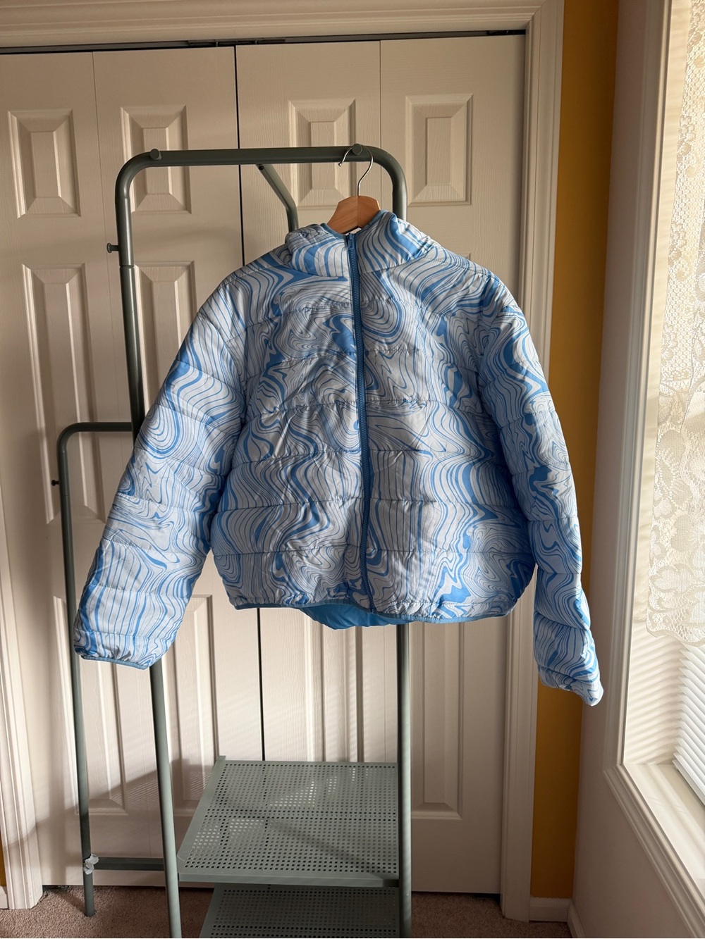 Wild Fable Light Blue Swirl Puffer Jacket